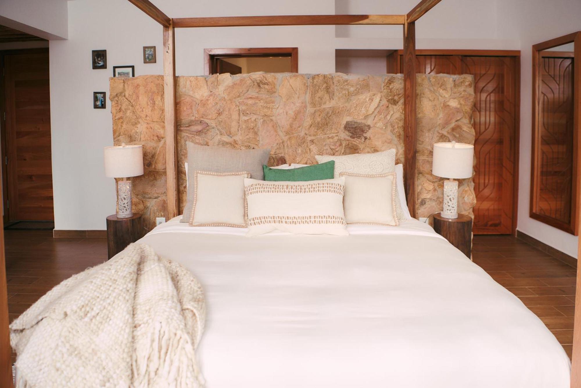 Hidden Valley Wilderness Lodge Blancaneau Екстериор снимка