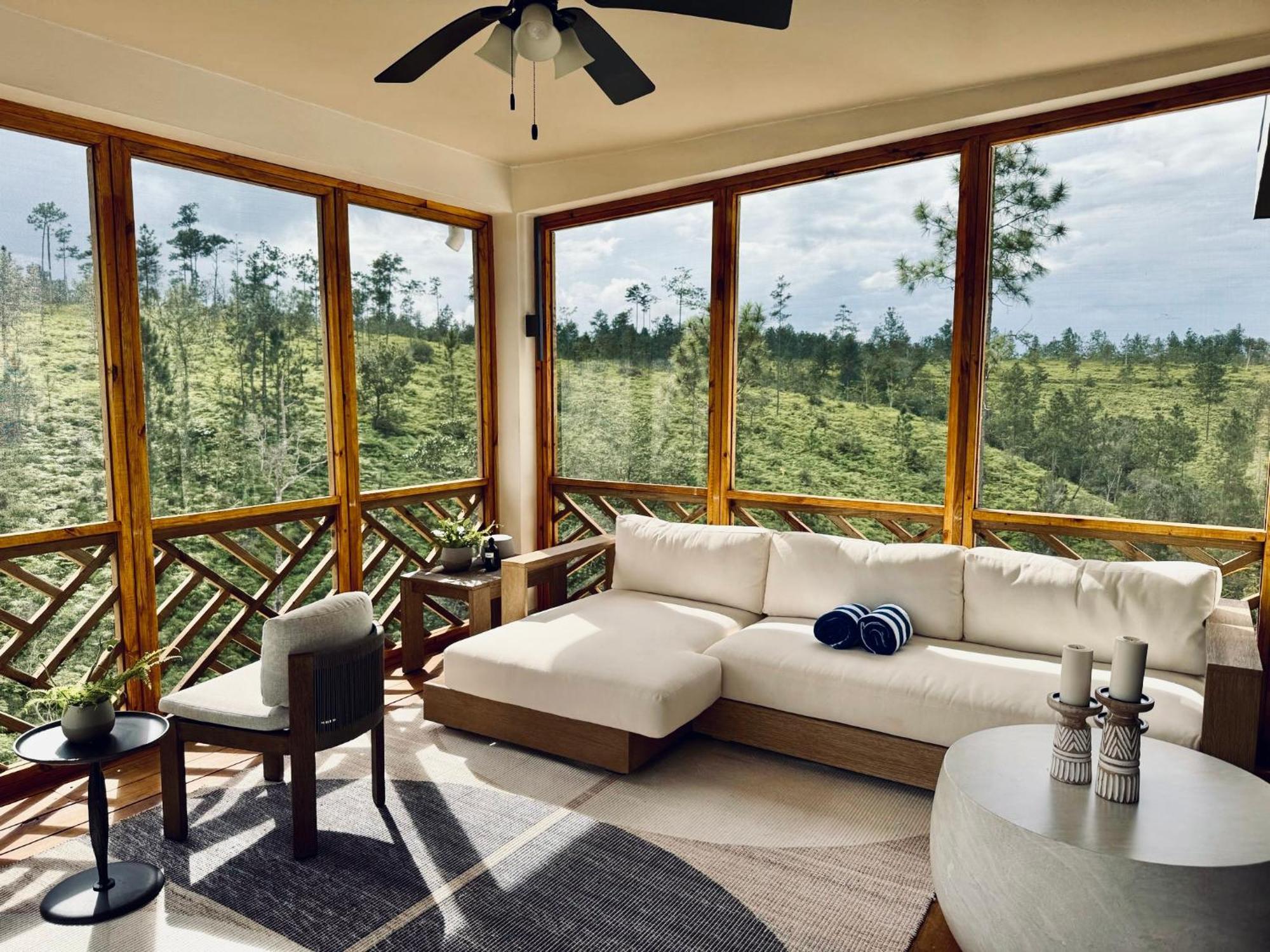 Hidden Valley Wilderness Lodge Blancaneau Екстериор снимка